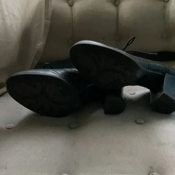 Born handcrafted black leather heeled shoes - Picture 3 of 3